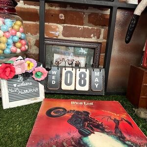 MEATLOAF BAT OUT OF HELL 1977 RELEASE DATE LATER PRESS LP VINYL ALBUM